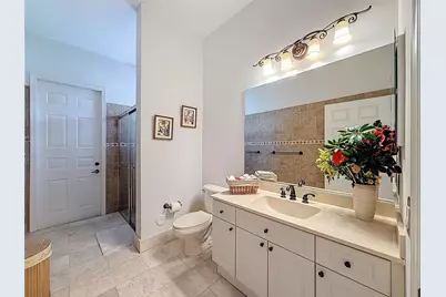 1673 Victoria Pointe Circle, Weston, FL 33327 - Photo 36