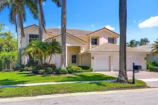 1673 Victoria Pointe Cir, Weston, FL 33327 - Photo 6