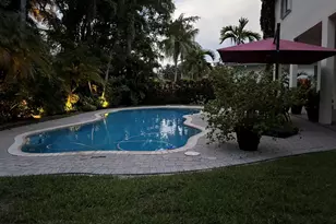 1673 Victoria Pointe Cir, Weston, FL 33327 - Photo 90