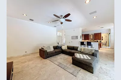 1673 Victoria Pointe Circle, Weston, FL 33327 - Photo 32