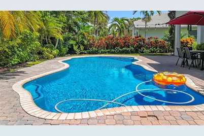 1673 Victoria Pointe Circle, Weston, FL 33327 - Photo 70