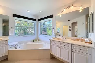 1673 Victoria Pointe Cir, Weston, FL 33327 - Photo 58