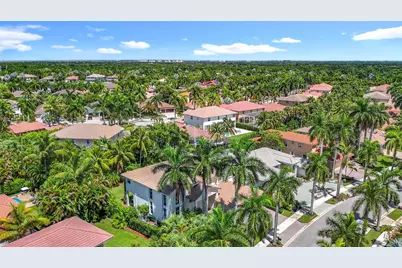 1673 Victoria Pointe Circle, Weston, FL 33327 - Photo 8