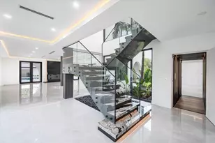 10201 SW 64th St, Miami, FL 33173 - Photo 6