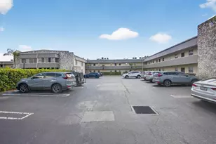 126 Sparrow Dr, Royal Palm Beach, FL 33411 - Photo 22