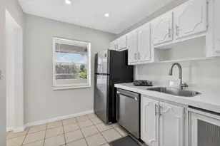 126 Sparrow Dr, Royal Palm Beach, FL 33411 - Photo 6