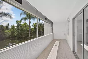 126 Sparrow Dr, Royal Palm Beach, FL 33411 - Photo 4