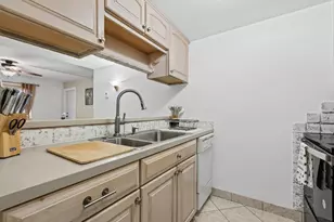 1000 SE 15th St, Fort Lauderdale, FL 33316 - Photo 6