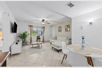 1000 SE 15th Street #103, Fort Lauderdale, FL 33316 - Photo 2