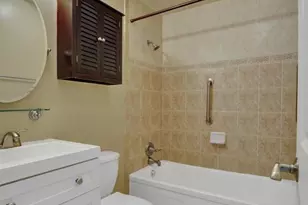 2895 NE 32nd St, Fort Lauderdale, FL 33306 - Photo 8