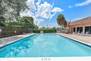 29 Laredo Pl, Davie, FL 33324 - Photo 22
