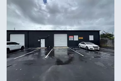 3901 NE 5 Terrace #4, Oakland Park, FL 33334 - Photo 2