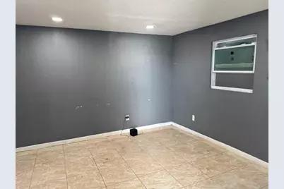 3901 NE 5 Terrace #4, Oakland Park, FL 33334 - Photo 6