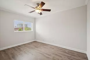 924 SE 2nd St, Fort Lauderdale, FL 33301 - Photo 10