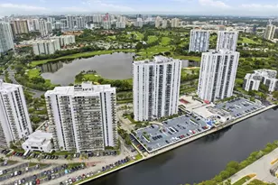 3675 N Country Club Dr, Aventura, FL 33180 - Photo 28