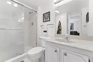 3675 N Country Club Dr, Aventura, FL 33180 - Photo 12