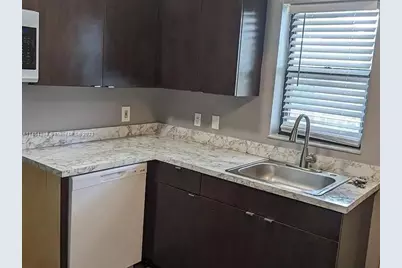 617 Ixoria Avenue #2, Fort Pierce, FL 34982 - Photo 4