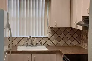 2525 Hollywood Blvd, Hollywood, FL 33020 - Photo 10