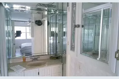 460 Paradise Isle Boulevard #301, Hallandale Beach, FL 33009 - Photo 12