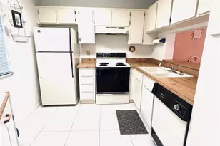 5550 Lakeside Dr, Margate, FL 33063 - Photo 4