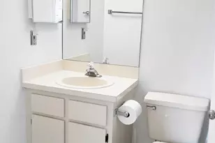 5550 Lakeside Dr, Margate, FL 33063 - Photo 12