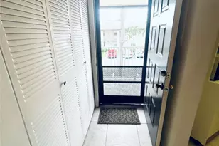 5550 Lakeside Dr, Margate, FL 33063 - Photo 16