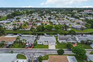 735 NW 73rd Terrace, Margate, FL 33063 - Photo 2