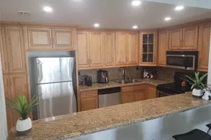 19370 Collins Ave, North Miami Beach, FL 33160 - Photo 4