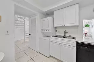 620 Tennis Club Dr, Fort Lauderdale, FL 33311 - Photo 10