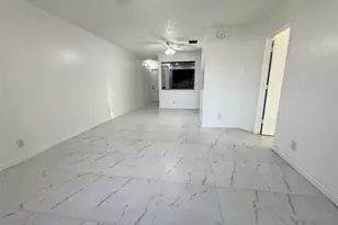 10687 Royal Palm Blvd, Coral Springs, FL 33065 - Photo 6