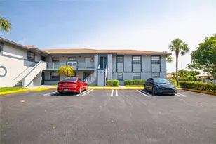 10687 Royal Palm Blvd, Coral Springs, FL 33065 - Photo 2