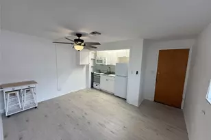 347 Elm St, Hollywood, FL 33019 - Photo 4