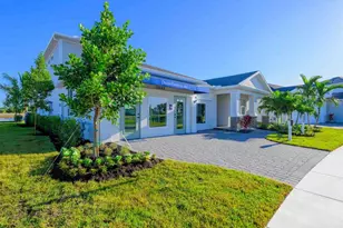 10669 NW Suncrest Loop, Port Saint Lucie, FL 34987 - Photo 2