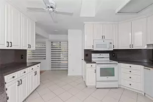 5051 Pine Dr, Boynton Beach, FL 33437 - Photo 14