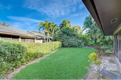 5051 Pine Drive, Boynton Beach, FL 33437 - Photo 32