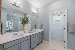 10661 NW Suncrest Lp, Port Saint Lucie, FL 34987 - Photo 24