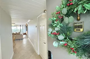 8 Royal Palm Way, Boca Raton, FL 33432 - Photo 10