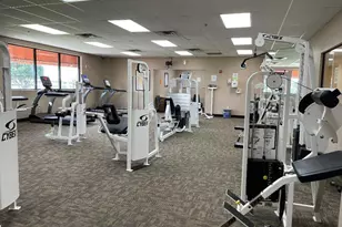 9420 S Hollybrook Lake Dr, Pembroke Pines, FL 33025 - Photo 30