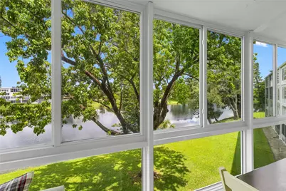 3028 Cambridge B #3028, Deerfield Beach, FL 33442 - Photo 2