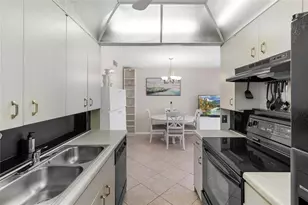 3028 Cambridge B, Deerfield Beach, FL 33442 - Photo 12