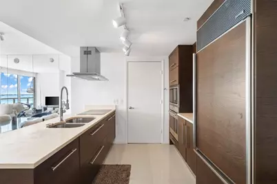 495 Brickell Avenue #811, Miami, FL 33131 - Photo 6