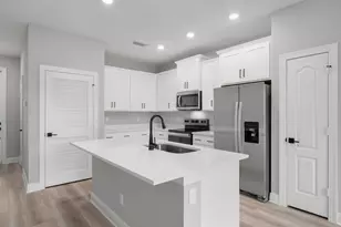 1605 Celebration Dr, Fort Pierce, FL 34947 - Photo 2