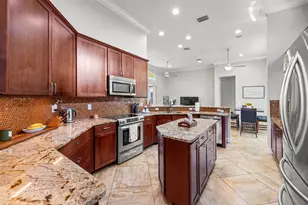 9005 One Putt Pl, Port Saint Lucie, FL 34986 - Photo 10