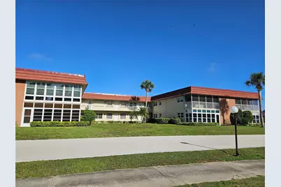 44 Woodland Drive #205, Vero Beach, FL 32962 - Photo 1