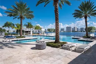 17111 Biscayne Blvd, North Miami Beach, FL 33160 - Photo 6