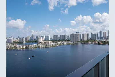 17111 Biscayne Boulevard #2105 + 1 BOAT SLIP 100 ft, North Miami Beach, FL 33160 - Photo 16
