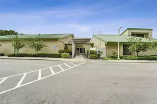 3440 E Point Dr, Hollywood, FL 33026 - Photo 46