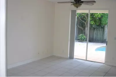 7588 NW Parkside Lane, Margate, FL 33063 - Photo 8