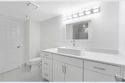 2200 S Cypress Bend Drive #805, Pompano Beach, FL 33069 - Photo 14