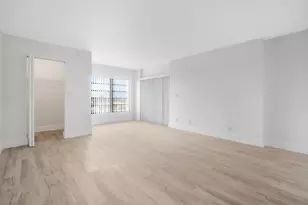 2200 S Cypress Bend Dr, Pompano Beach, FL 33069 - Photo 16